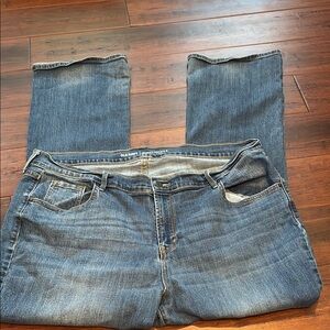 Women’s Old Navy Jeans 20 Mid-Rise Curvy with Stretch